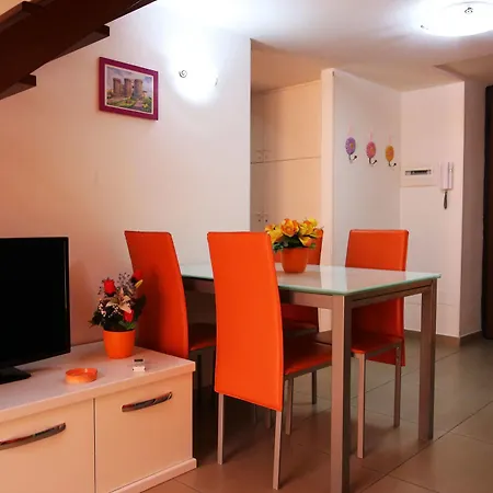 Vivere Apartmán Neapol