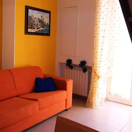 Vivere Naples